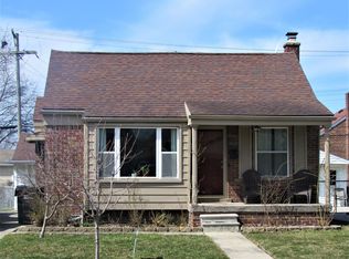 7620 Rosedale Blvd, Allen Park, MI 48101