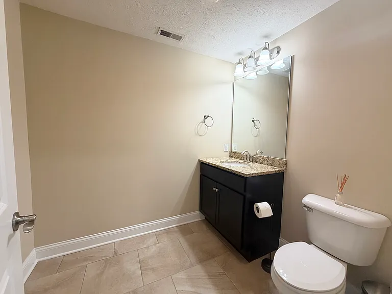 1805 Blue Stone Dr — Photo 35