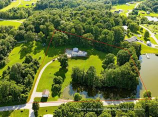 8666 E Ash Rd, Bloomfield, IN 47424