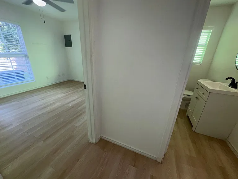 3518 Grafton Ave — Photo 11