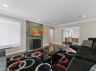 4306 Bluffview Blvd, Dallas, TX 75209