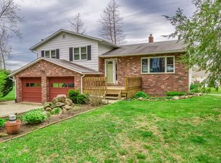 3884 Arlington Rd, Uniontown, OH 44685