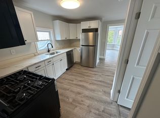 17 Bickerton St FLOOR 2, Lynn, MA 01904