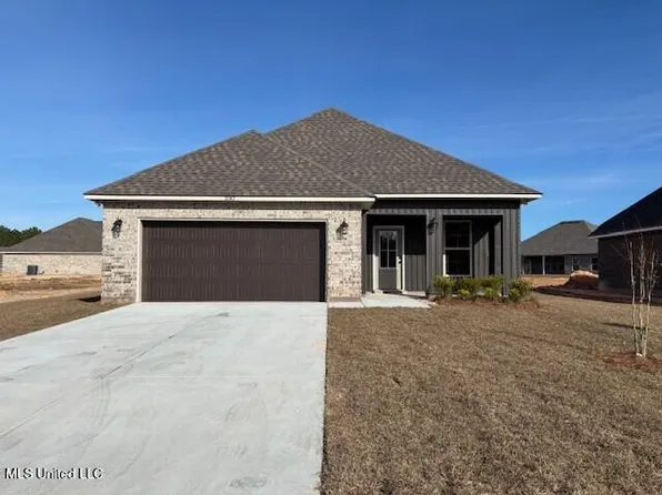 15147 High Point Dr, Gulfport, MS 39503