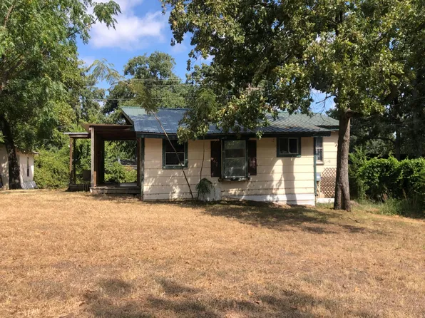629 Cedarcrest Dr, Tool, TX 75143