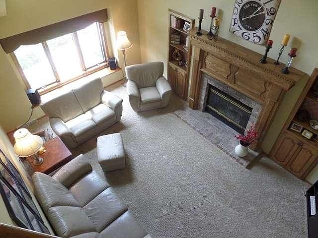 1st image of 706 River Oaks Dr