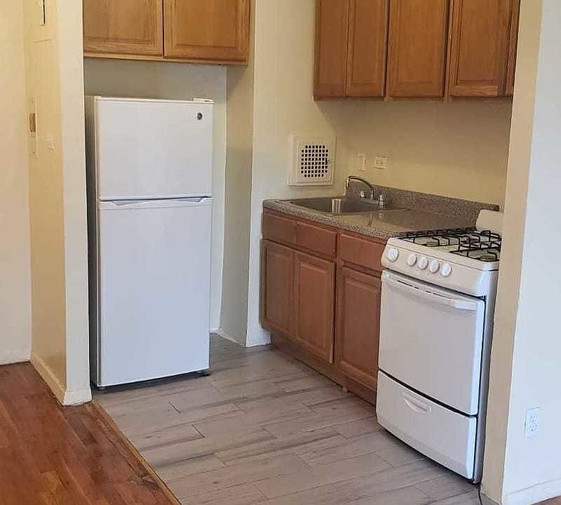 2nd image of 330 E 19th St #5F