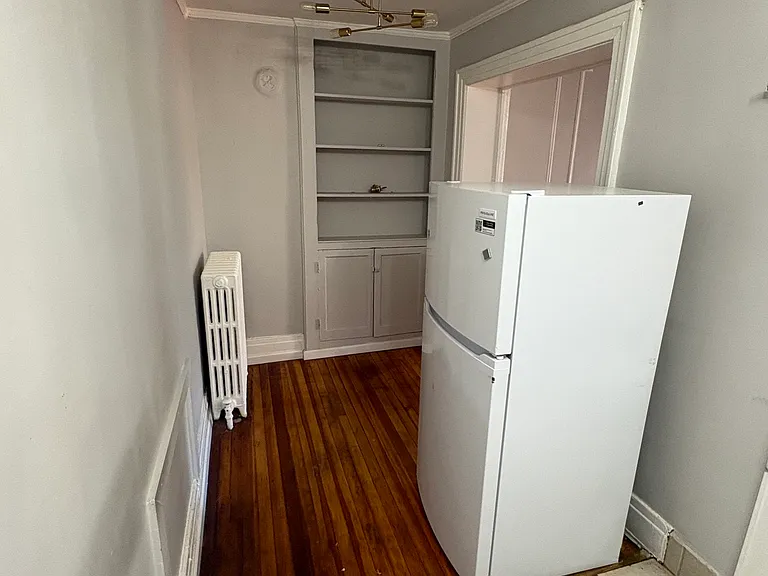 176 Washington Ave — Photo 7