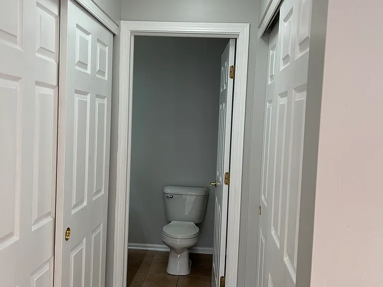 150 Enclave Cir #E — Photo 9