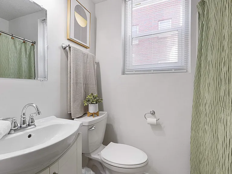 4821 Nicholas St — Photo 10
