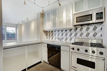 Rented by Level Group