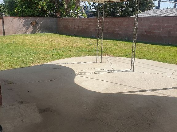 4th image of 20518 Napa St