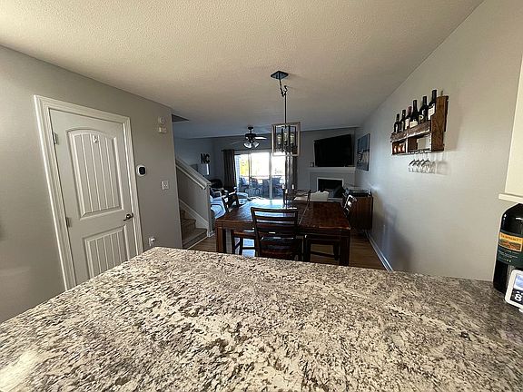 4th image of 14517 Waterside Dr