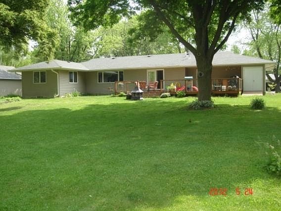 3rd image of 743 Suffolk Dr