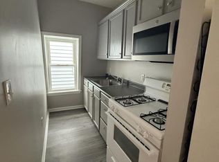 2046 N Main St, Fall River, MA 02720