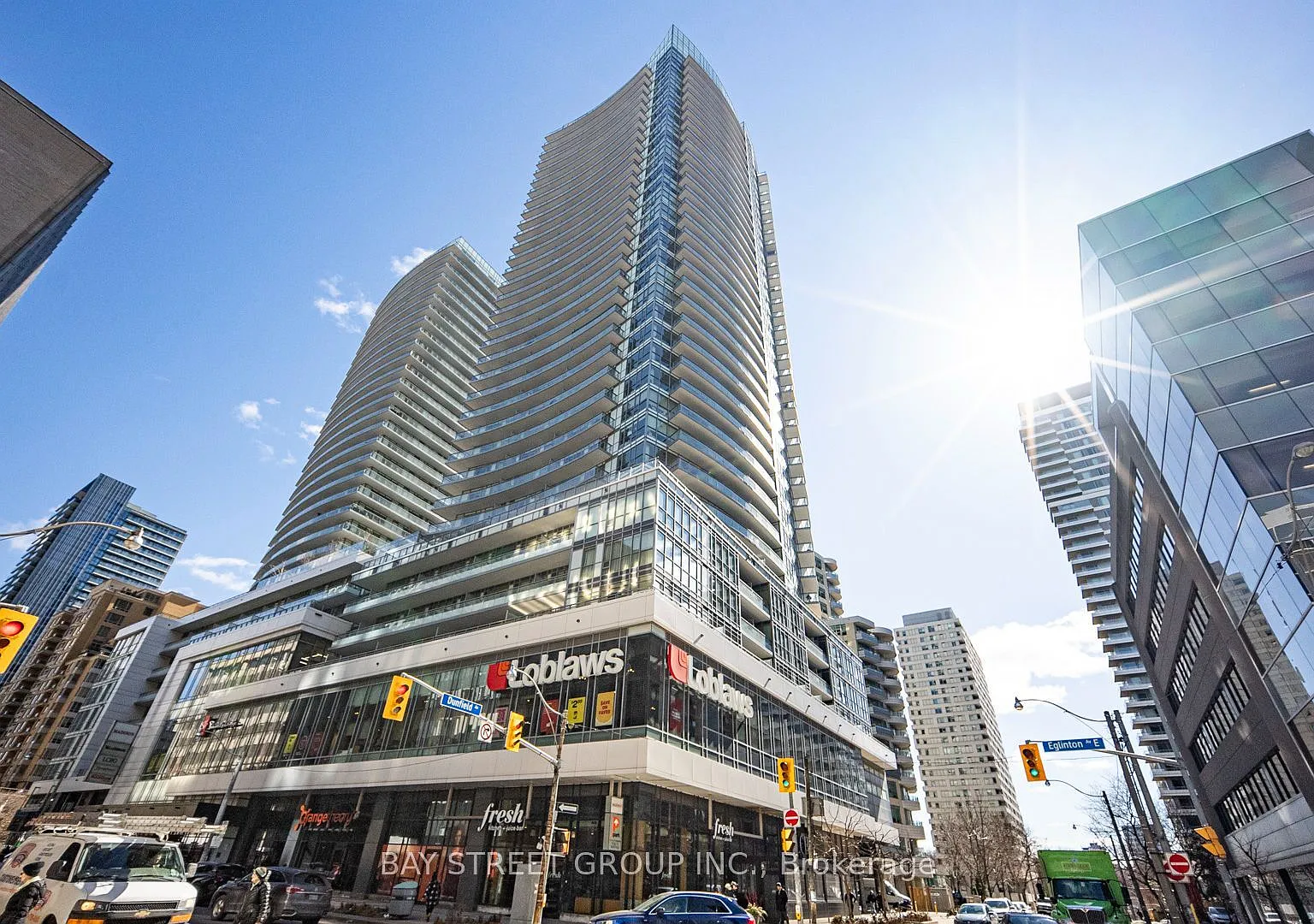 2 bed, $2,700 — Photo 1