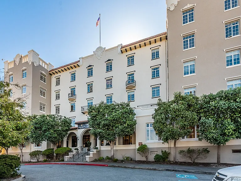 Pacific Grove Senior Living — Photo 21