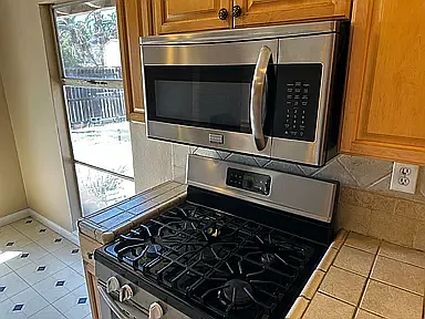 2979 Berkeley Rd — Photo 25