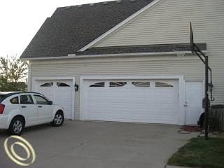 4th image of 863 Townsend Dr