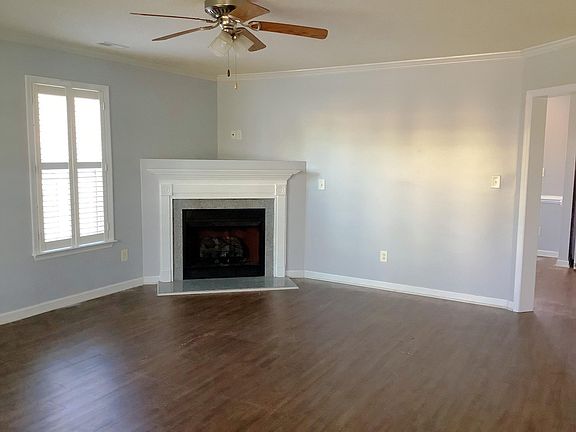 4th image of 370 Hanna Dr