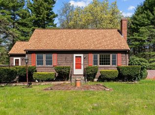 12 Delehanty Dr, Tewksbury, MA 01876