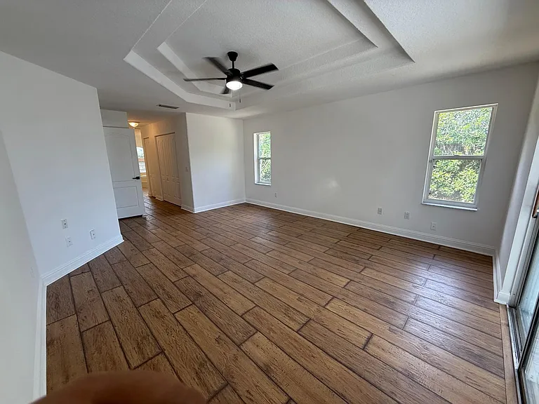 Ballenger Ln — Photo 26