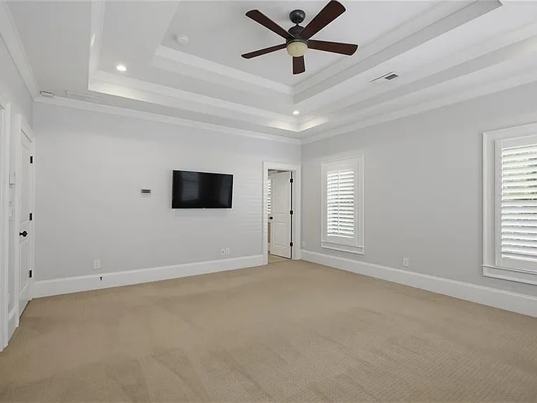 1452 Woodland Hills Dr — Photo 35