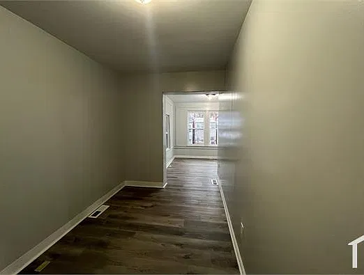 548 24th St NE — Photo 12