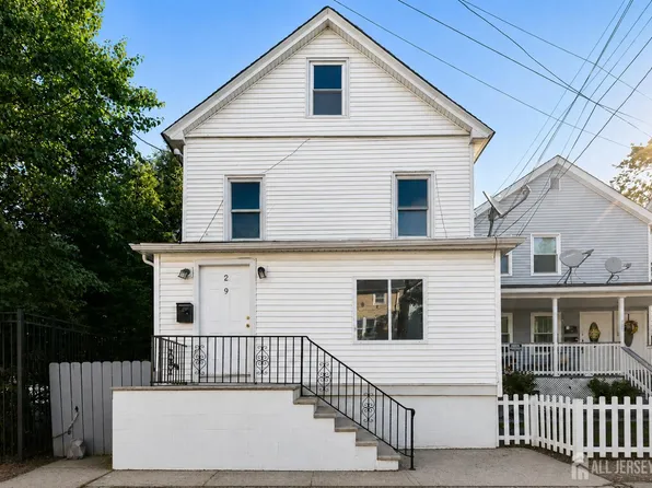 219 Seaman St, New Brunswick, NJ 08901