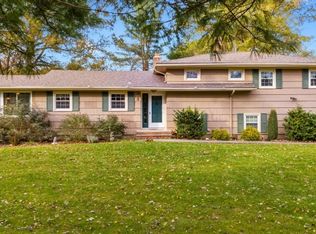 1626 Valley Rd, Millington, NJ 07946