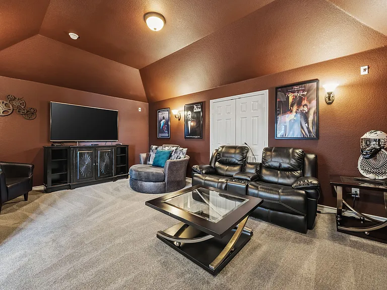 2251 Cold Water Dr — Photo 25