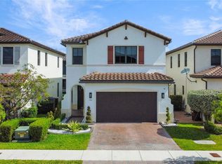 3361 W 97th St, Hialeah, FL 33018