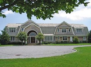 14 Halsey Farm Dr, Southampton, NY 11968