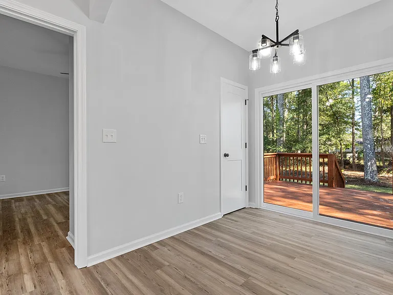 220 Payton Pl — Photo 10