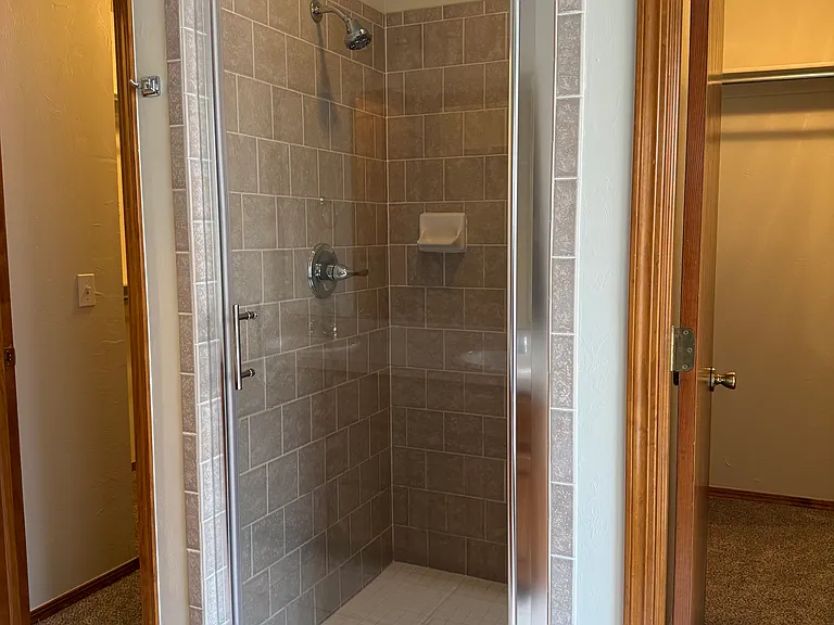 425 Plantation Ter — Photo 14