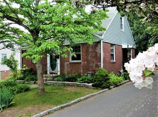 25 Farnsworth St, Hamden, CT 06517