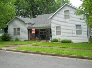 104 S Taylor Ave, California, MO 65018