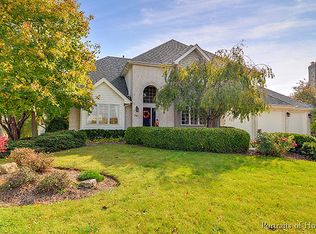 741 Queens Gate Cir, Sugar Grove, IL 60554