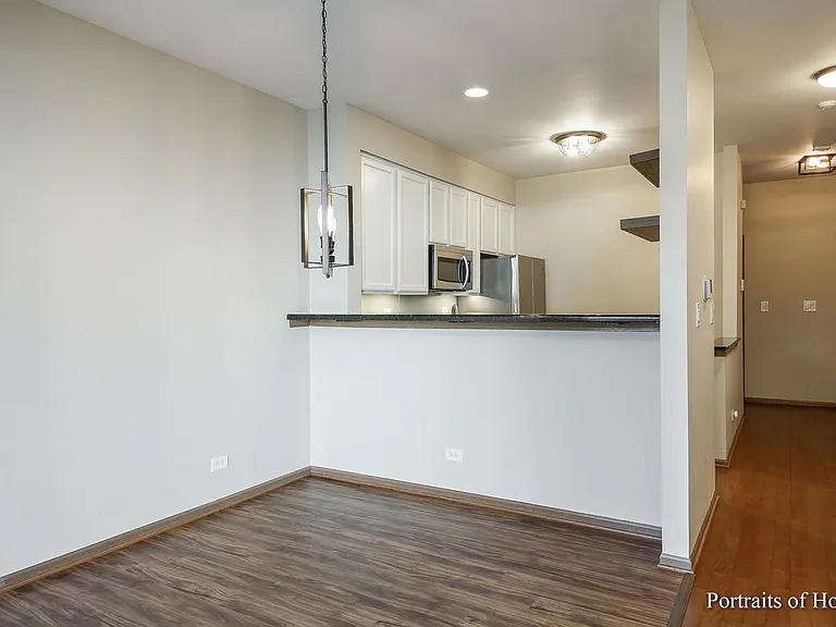 2010 Fulham Dr — Photo 6