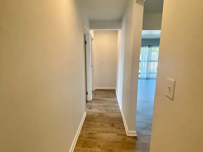 504 Saint Johns St — Photo 118