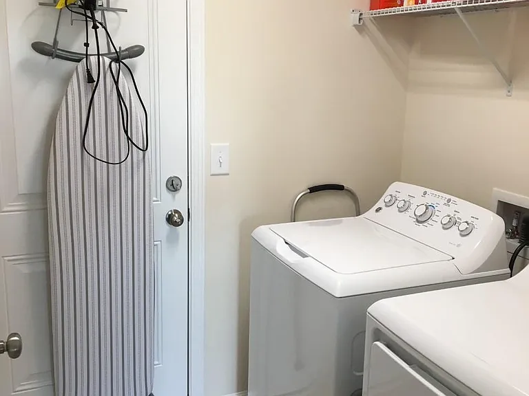 7011 SW Falmouth Ct — Photo 14