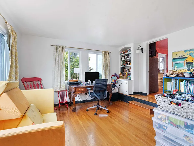 2615 Myrtle Ave — Photo 25