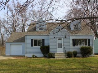 111 Erie Rd, Eastlake, OH 44095