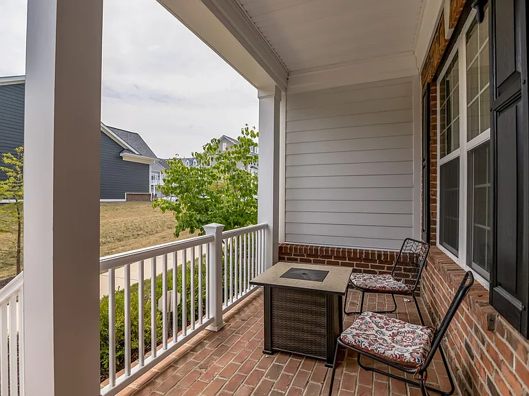 392 Buckeye Cir — Photo 3
