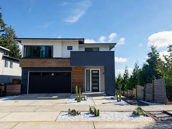 9940 137th Pl NE, Kirkland, WA 98033