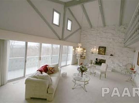 3rd image of 7002 N Upper Skyline Dr