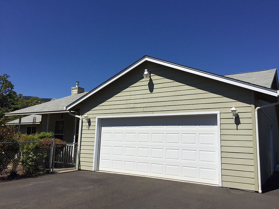 Finished Garage-Attic Access