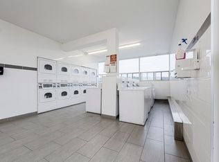 140 Robinson St #2-BEDROOM, Hamilton, ON L8P4R6