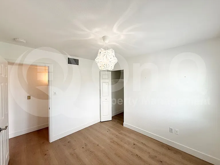 505 E El Camino Dr — Photo 12