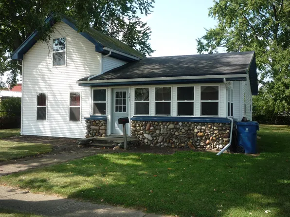141 Buchanan St, Bronson, MI 49028
